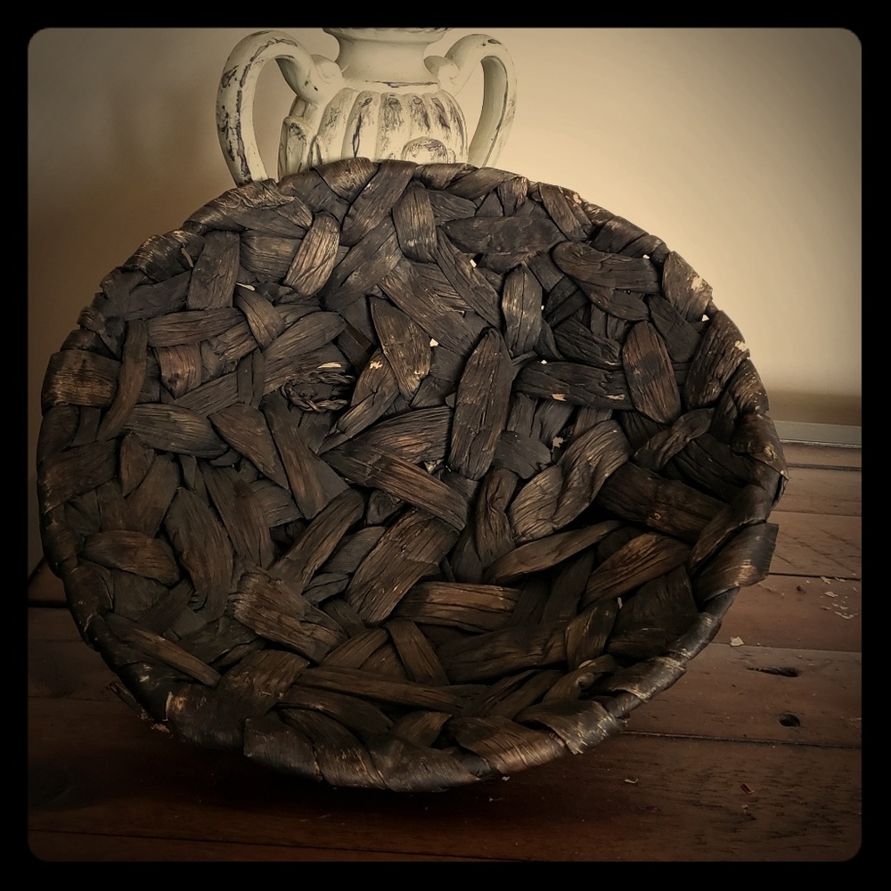 Small Seagrass Woven Handcrafted Round Basket